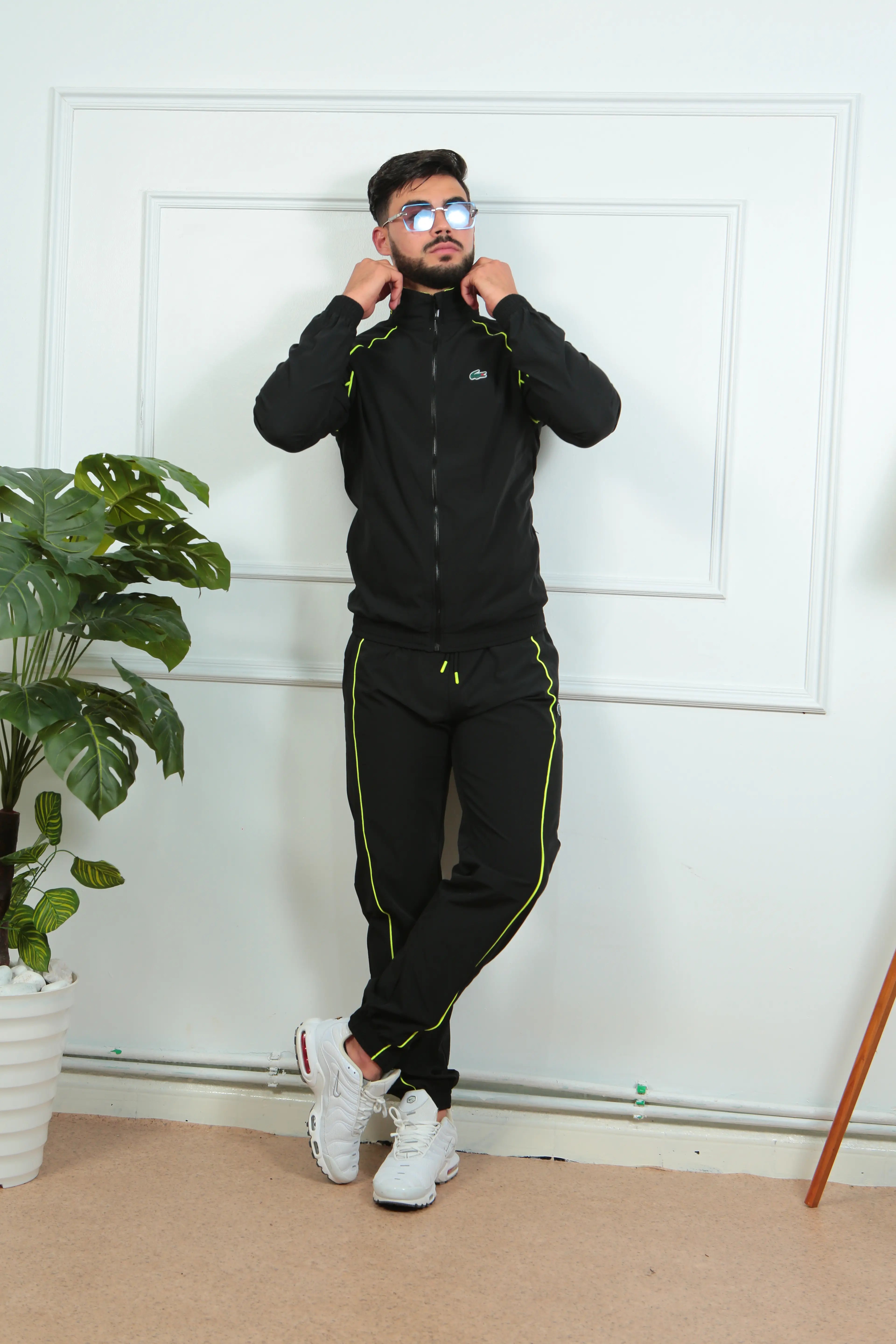 Ensemble Lacoste أواخر في الجودة العالية