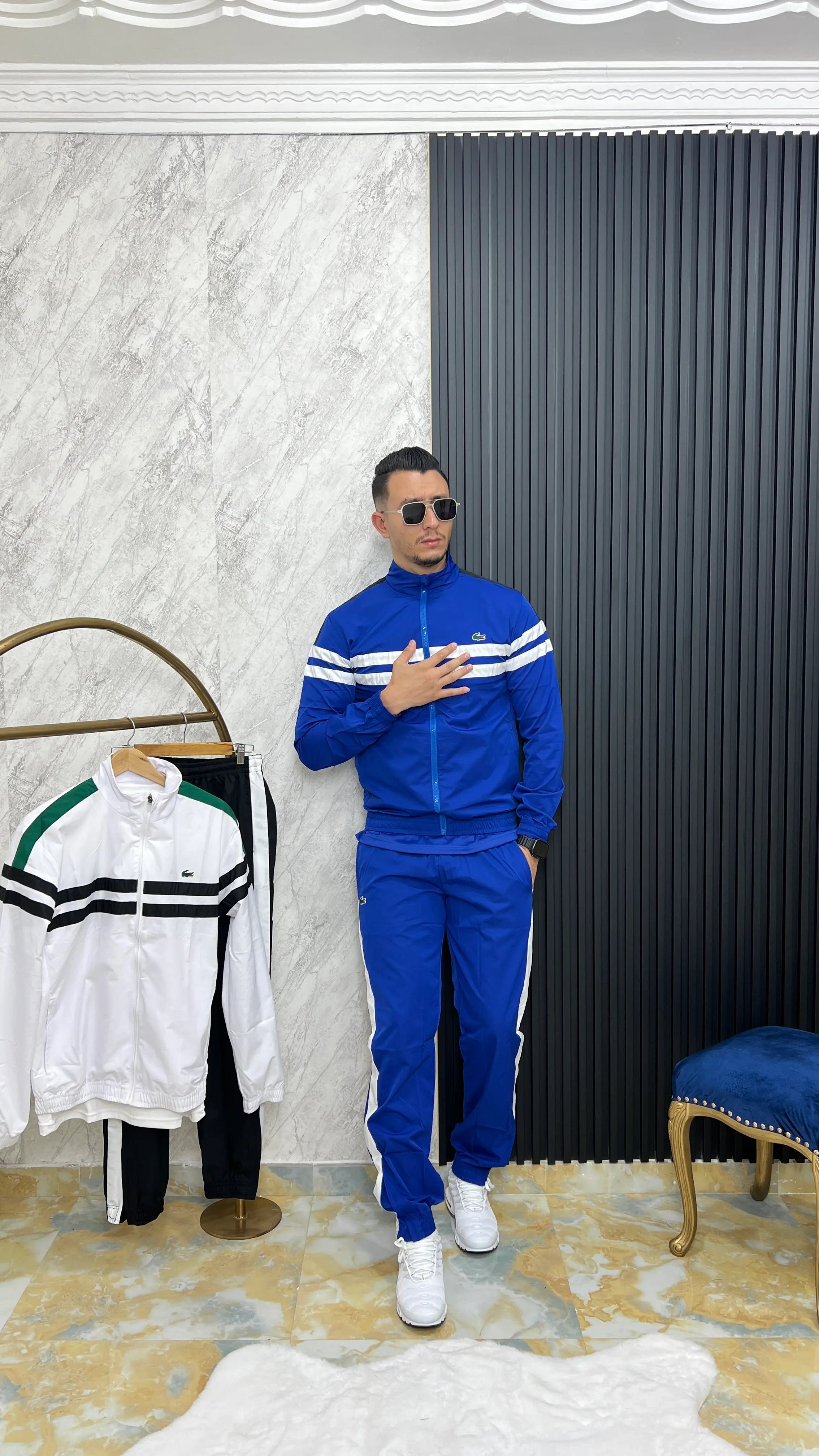 Ensemble lacoste milano 2026