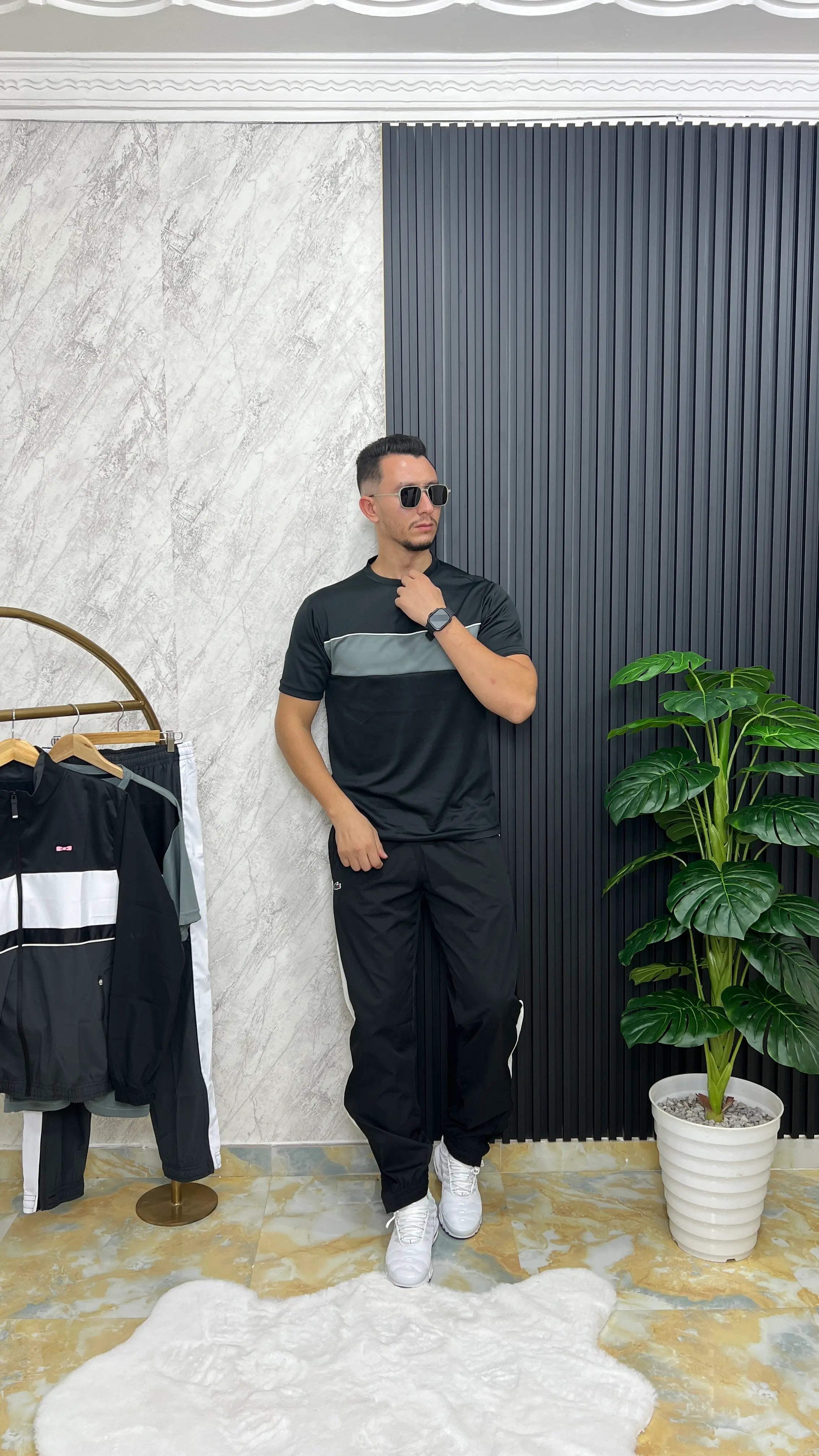 Ensemble lacoste milano 2026